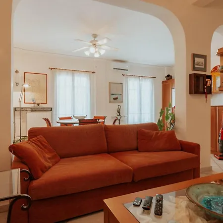 Eliannas نافبليو